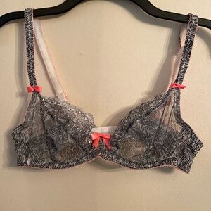 Freya bra, black, white & silver, embellished w/pink bows, Size: 34C